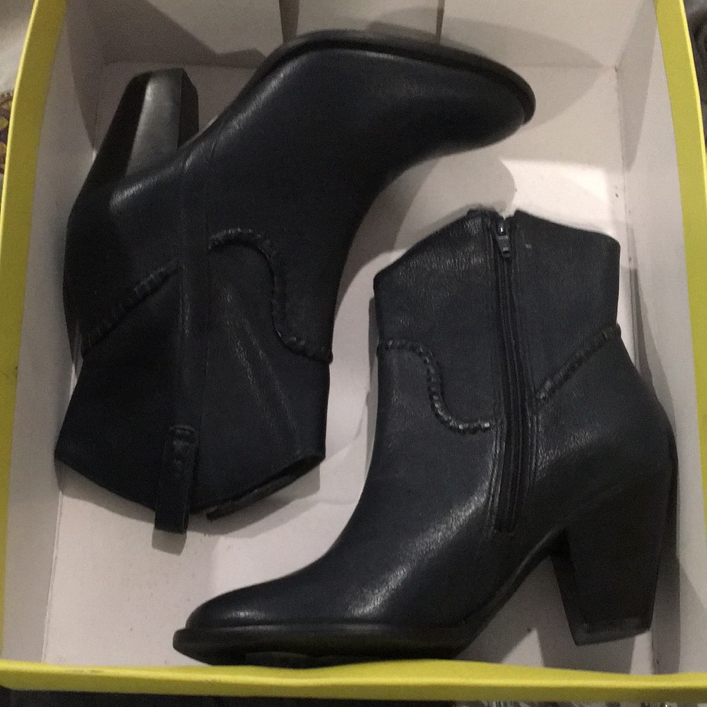Jack Rogers RYAN booties-NFS so not
Buy